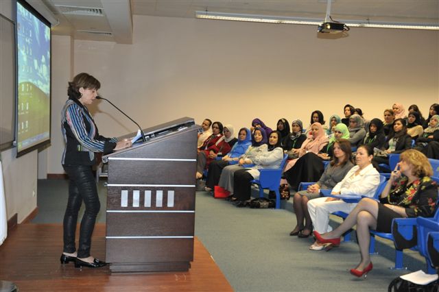 gal/Advancing Young Women Leader in Gulf/young_women_12.jpg